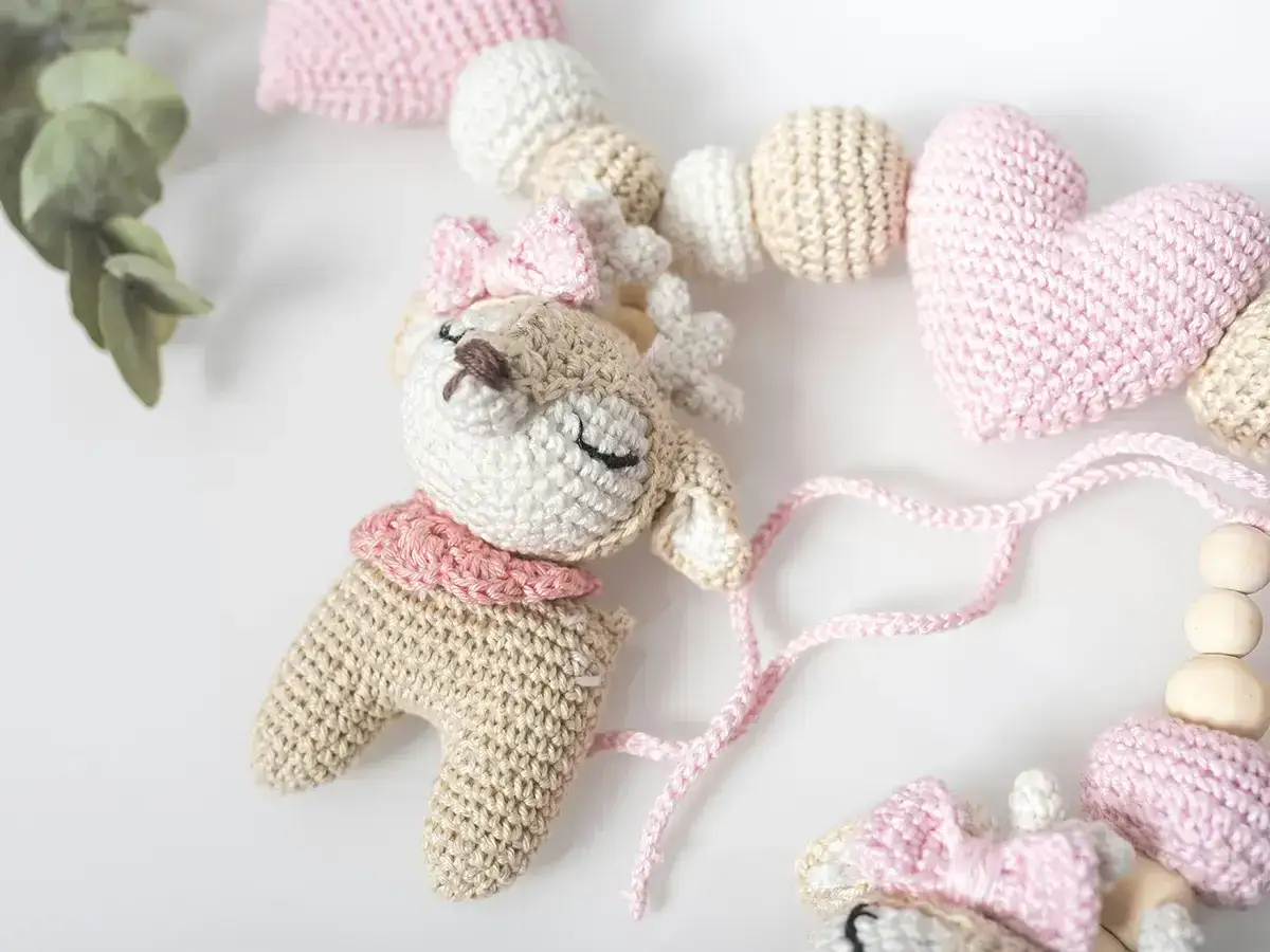 Jak zrobić przytulankę na szydełku - proste wzory i porady dla początkujących