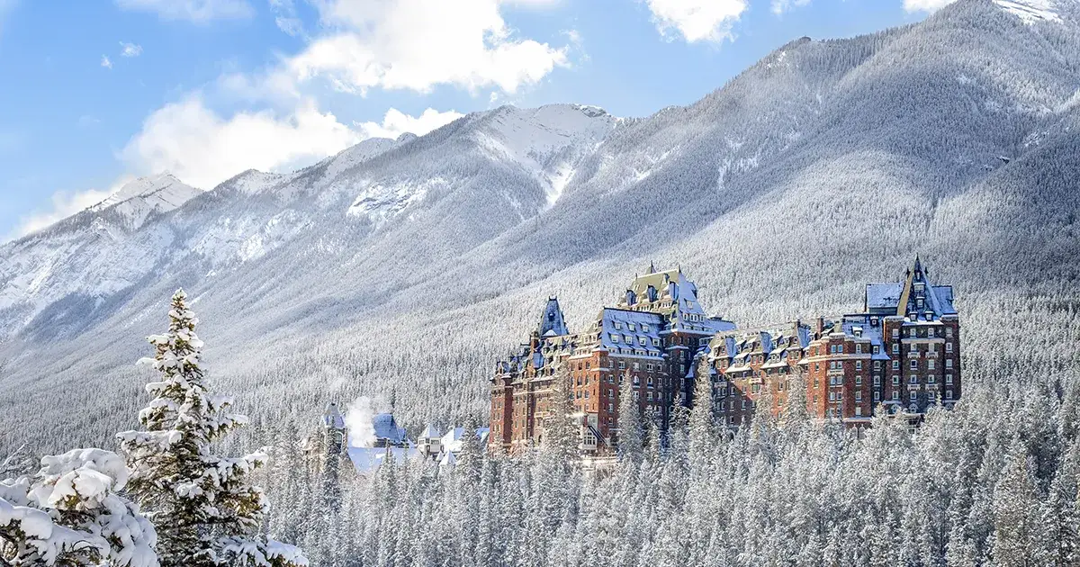Ile trwa lot z Chicago do Warszawy? Sprawdź, co wpływa na czas podróży