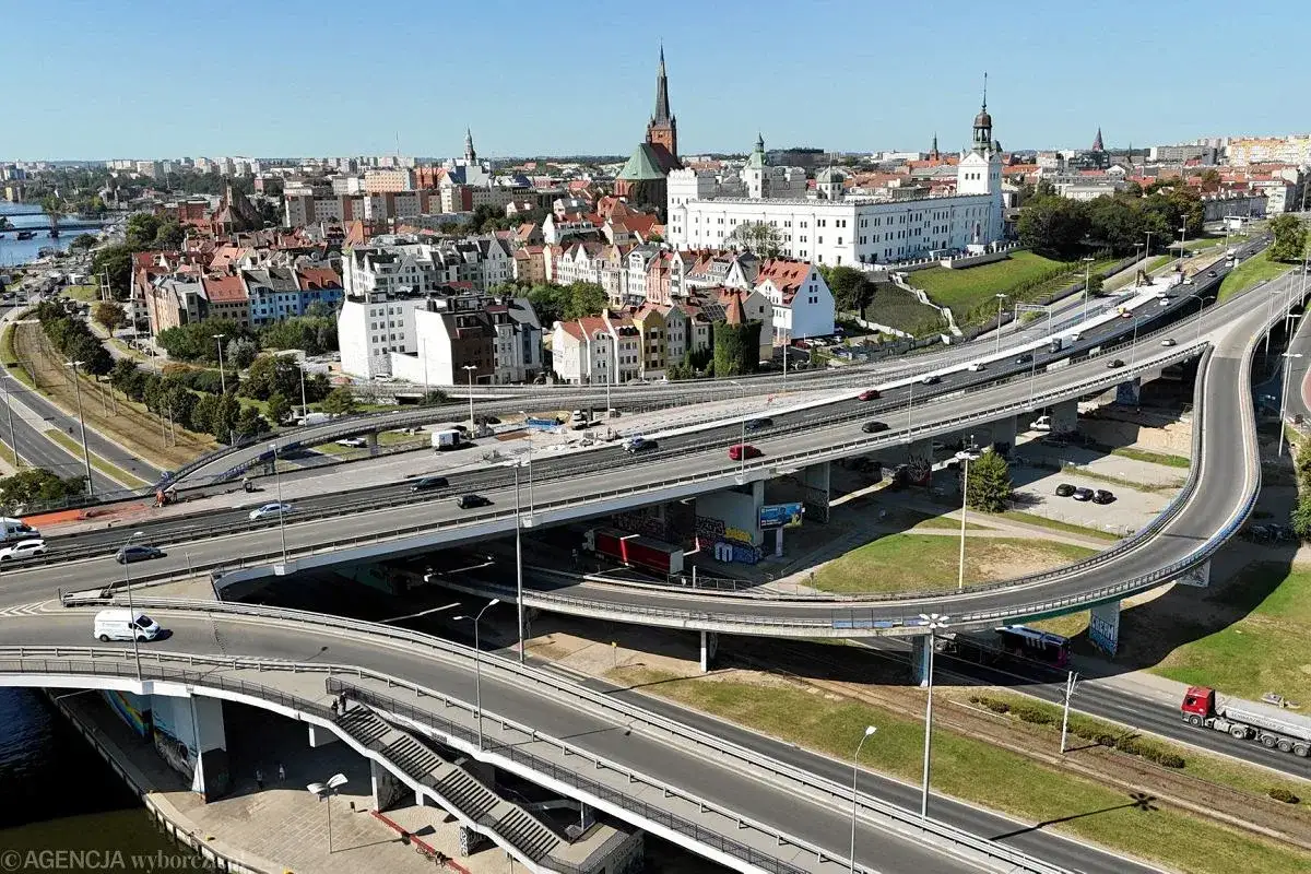 Szczecin: Odległości i czas podróży z miast Polski - Sprawdź!