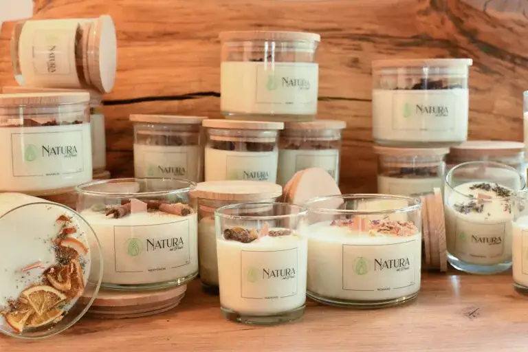 Jak ozdobić świeczkę w szkle - kreatywne pomysły na unikalne dekoracje