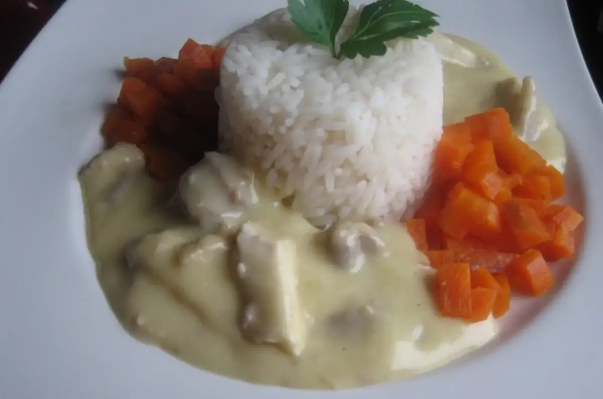 Idealny sos do potrawki z kurczaka? Poznaj moje sekrety!