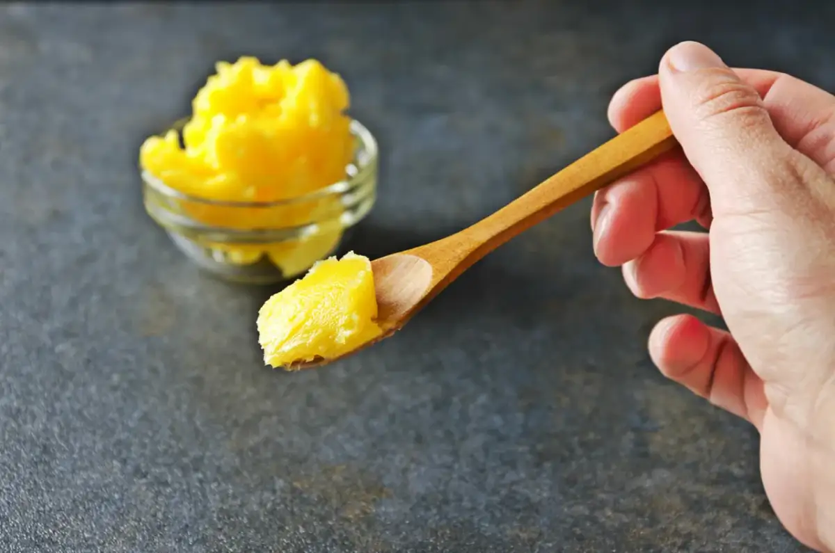 Ile kalorii ma masło roślinne? Zaskakujące różnice z masłem tradycyjnym