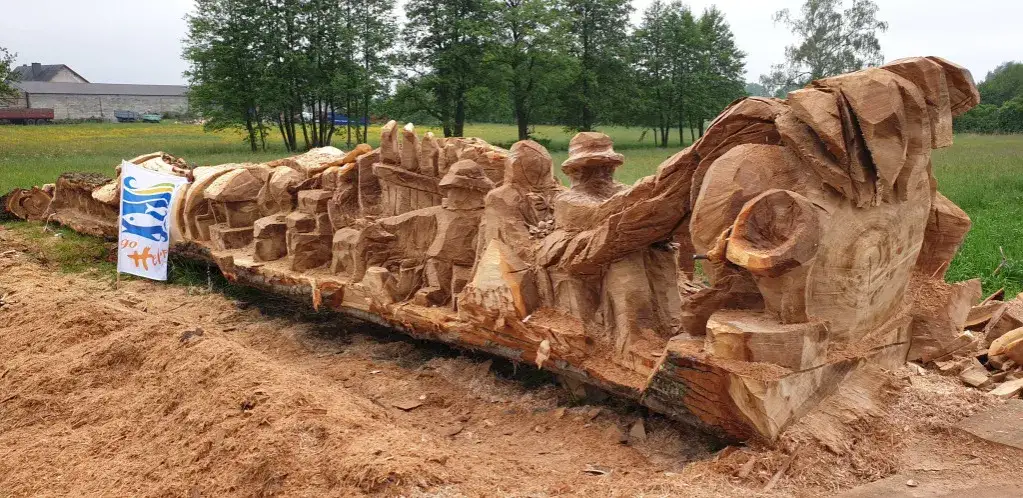 Rzeźba z drewna: Odkryj niezwykłe style i ich kulturowe znaczenie