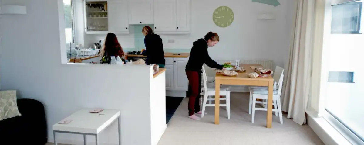 Self-catering: czym jest? Niezależność kulinarna na wakacjach