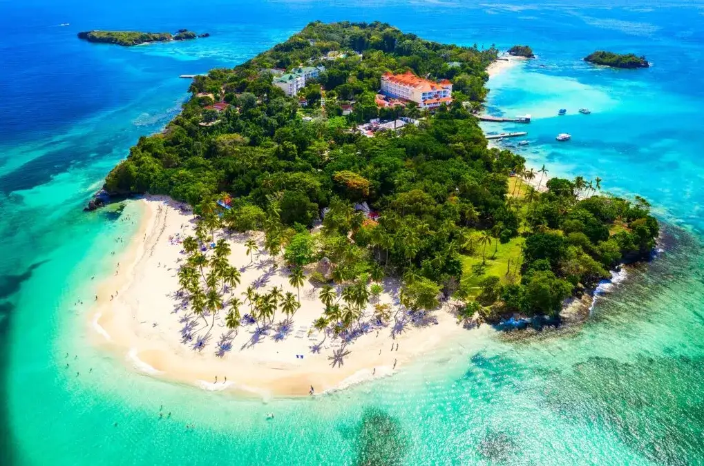 Czy Dominikana to wyspa? Odkryj jej prawdziwy status geograficzny