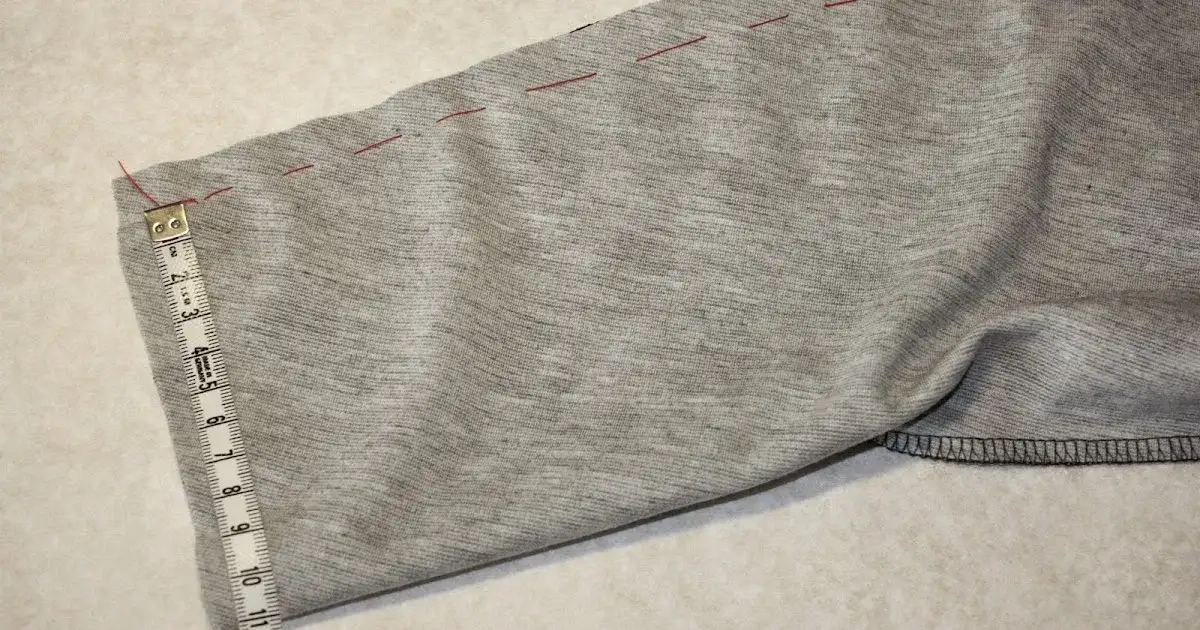 Jak zwęzić ściągacz w swetrze i uniknąć jego dalszego rozciągania