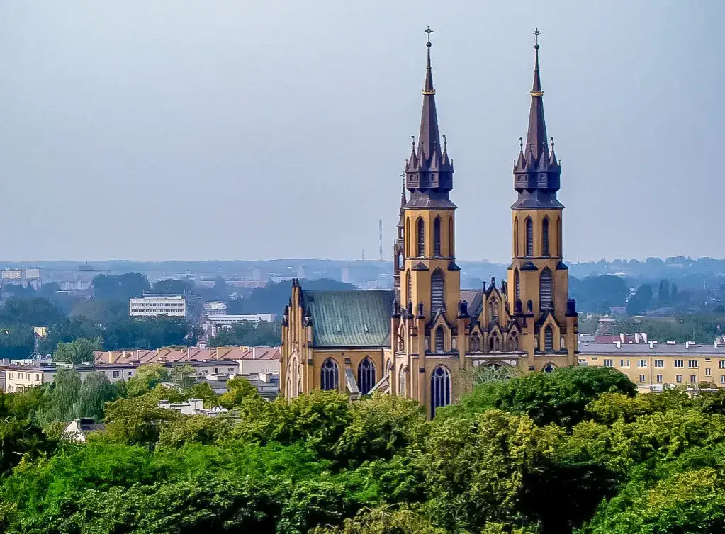 Ile stopni w Radomiu? Odkryj prawdziwe oblicze miasta!