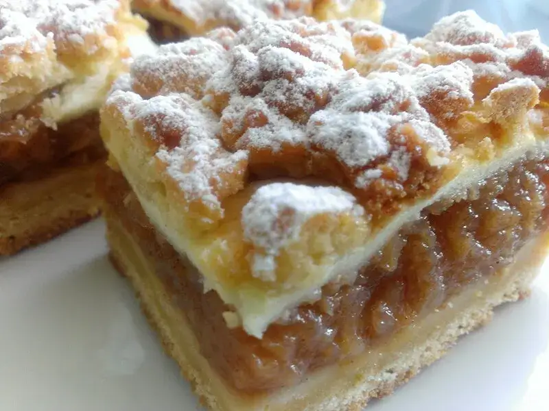 Jabłka w kruchym cieście przepis na idealny deser na każdą okazję