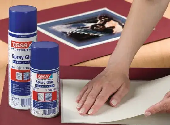 Kompletny Przewodnik Wyboru Klejów do Tkanin w Sprayu