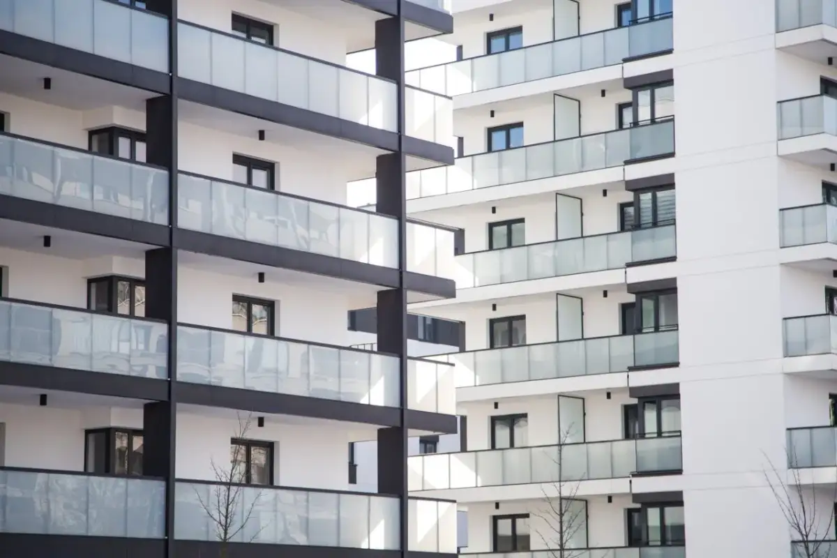 Ile kosztuje mieszkanie w Warszawie? Ceny, które zaskoczą każdego