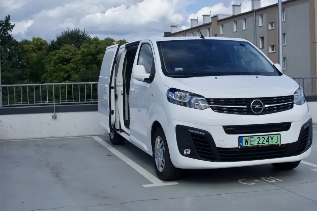 Opel Vivaro jaki silnik wybrać, aby uniknąć wysokich kosztów eksploatacji?