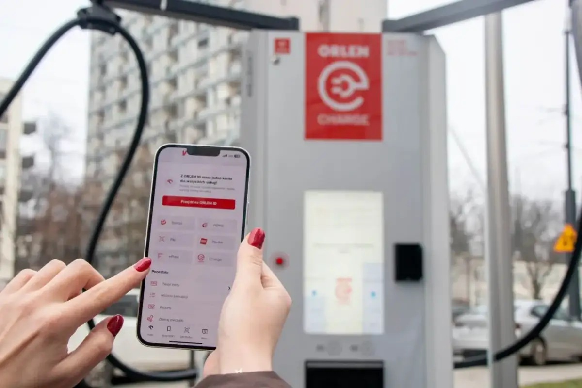Sprawdź, ile kosztuje ładowanie samochodu elektrycznego, korzystając z aplikacji ORLEN Charge. Wygodnie zarządzaj płatnościami i historią transakcji.