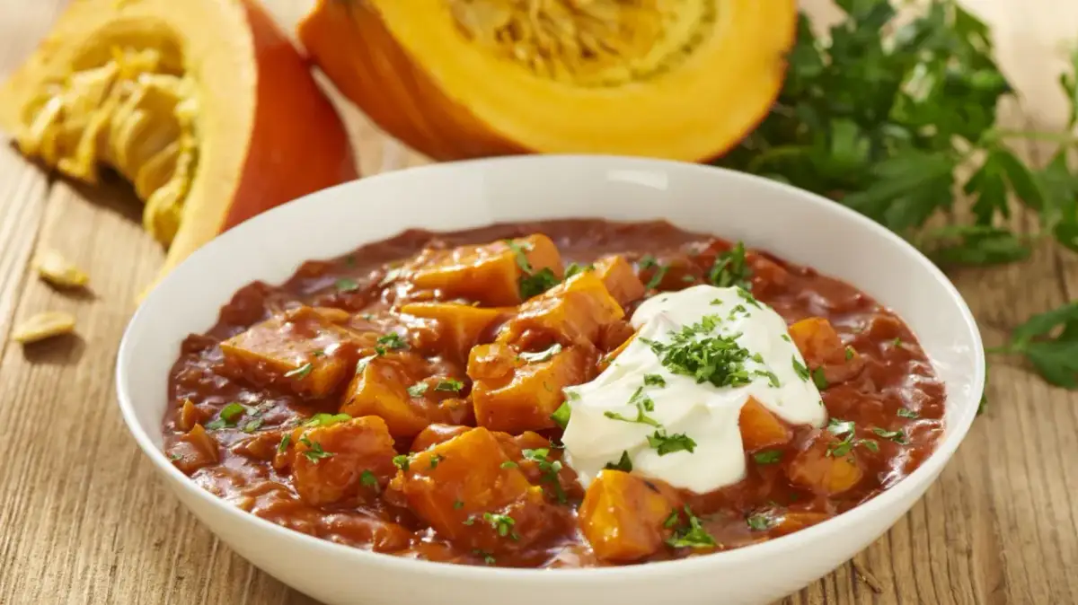 Co z dyni na obiad? Odkryj 20+ przepisów na jesienne dania!