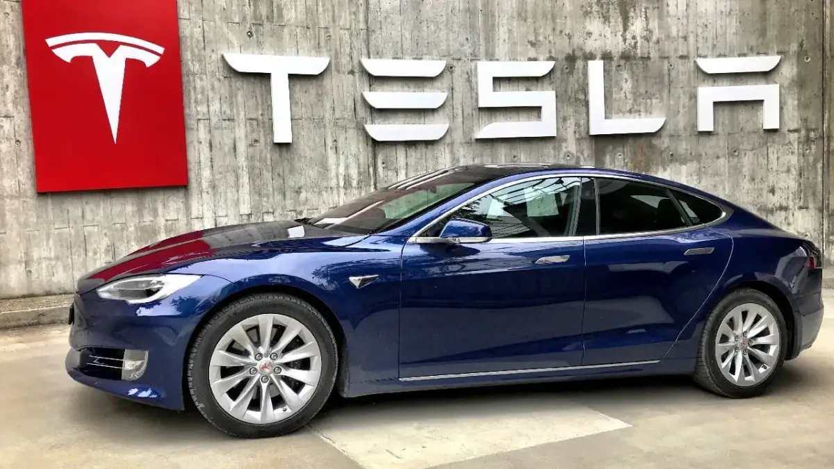 Ile kosztuje samochód elektryczny Tesla? Ceny modeli w Polsce