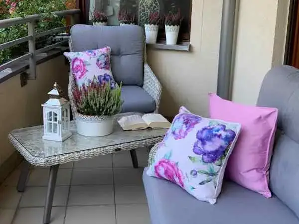 Jaki kolor mebli ogrodowych wybrać, by uniknąć błędów w aranżacji?