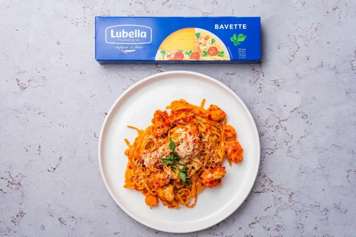 Spaghetti z krewetkami i winem – łatwy przepis na wyjątkową kolację