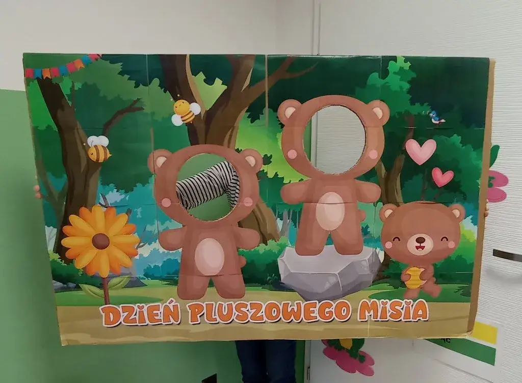 Fotobudka Miś DIY: Jak zrobić krok po kroku? [Poradnik]