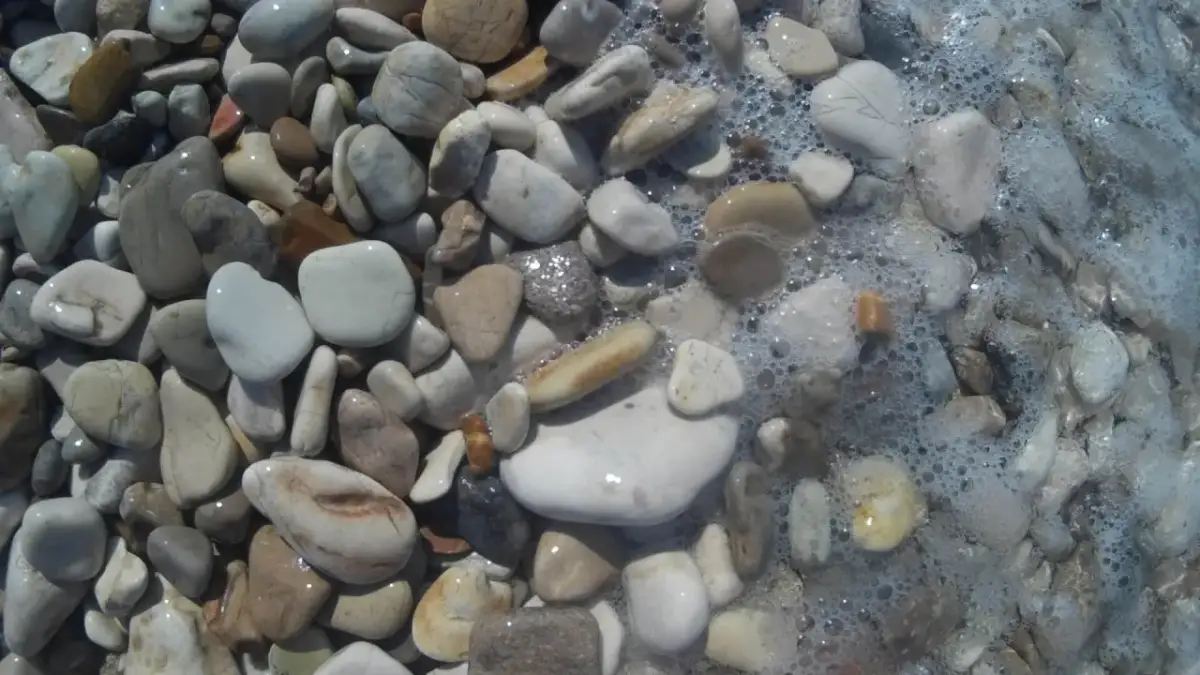 Kruszywo do oczyszczalni: Jak wybrać i uniknąć kosztownych błędów?