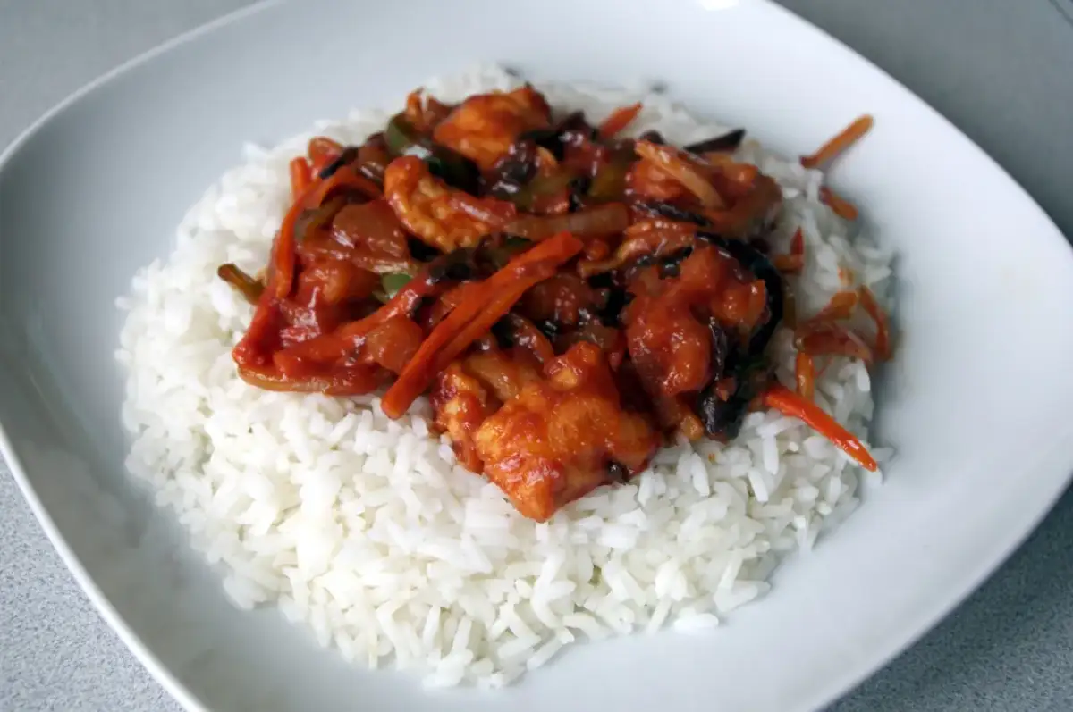 Co zrobić z sosem słodko-kwaśnym? 5 pysznych przepisów, które zaskoczą