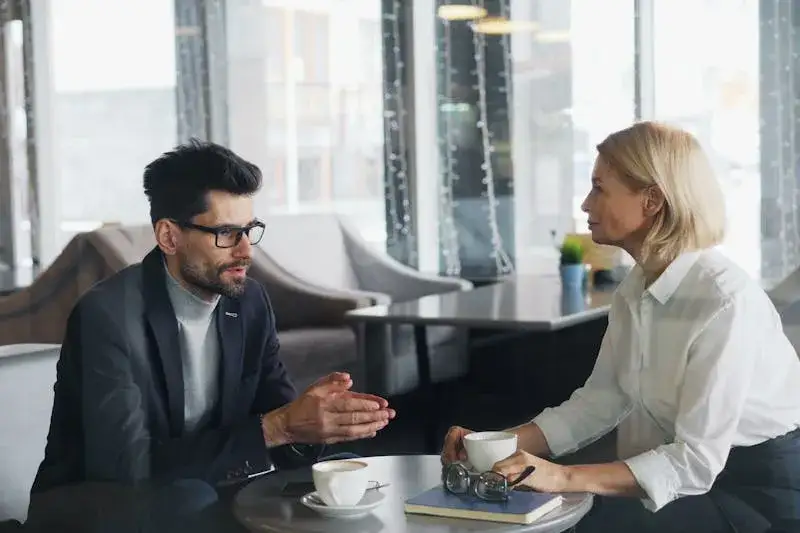 Ile kosztuje porada prawna? Cennik, jak oszczędzić i darmowa pomoc