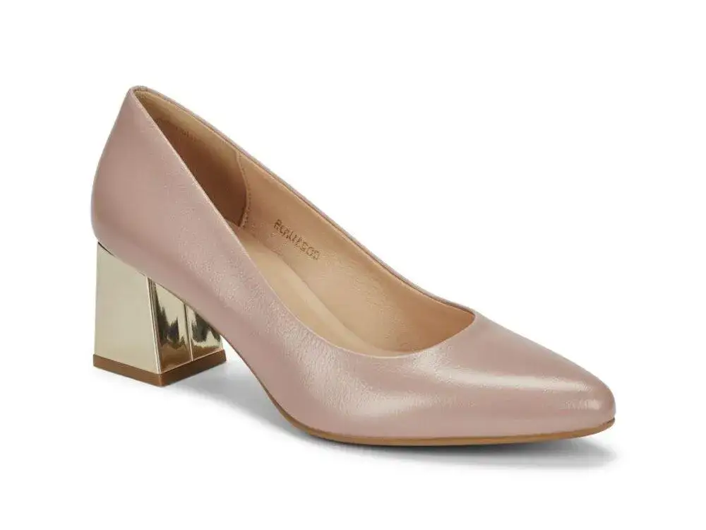 Jaki obcas jest modny? Odkryj najgorętsze trendy w obuwiu