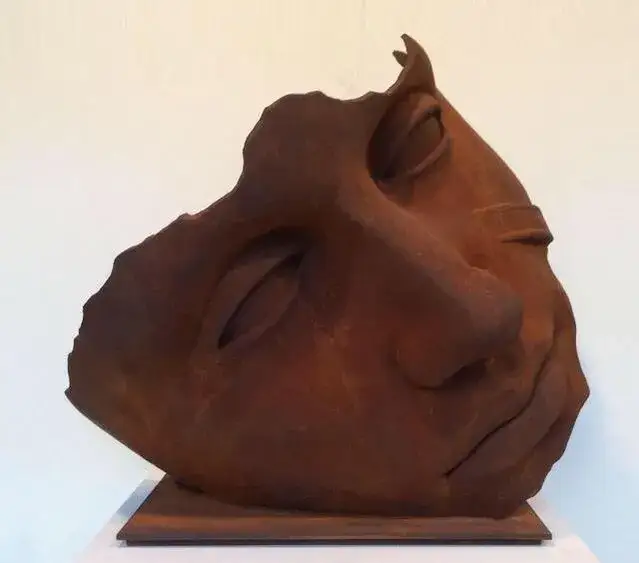 Igor Mitoraj Luci di Nara - Tajemnice rzeźby i jej znaczenie