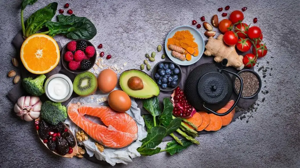 W jakich produktach jest najwięcej cholesterolu i jak ich unikać