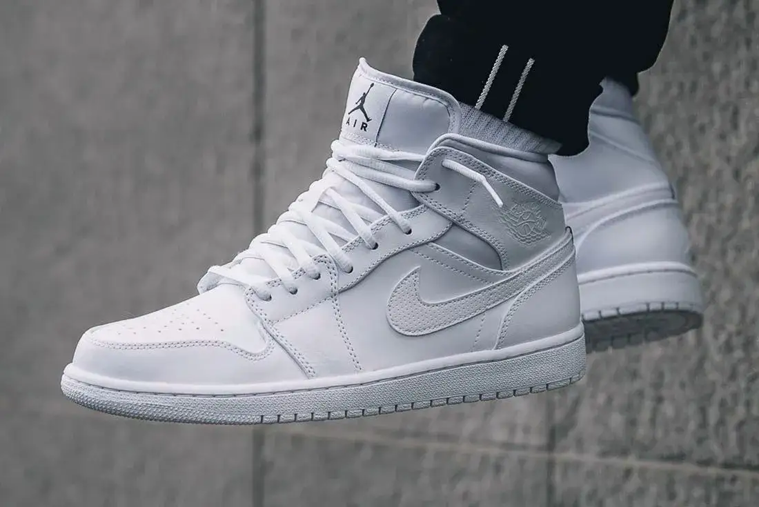 Air Jordan 1 Retro Mid White Platinum - Ceny, specyfikacje i dostępność