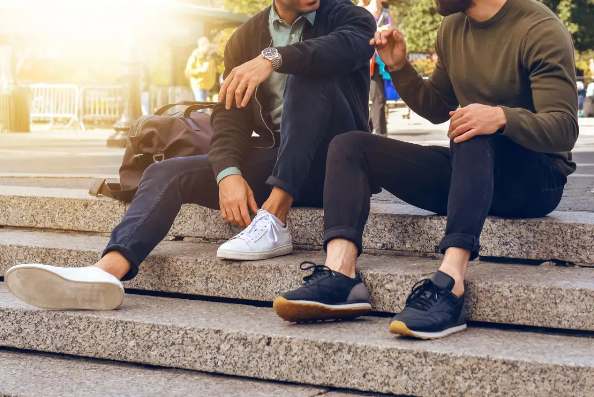 Co pasuje do czarnych spodni męskich? Odkryj sekrety stylu!