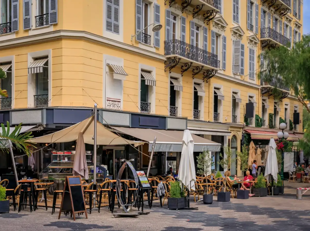 Gdzie zjeść w Nicei? Najlepsze miejsca na pyszne jedzenie