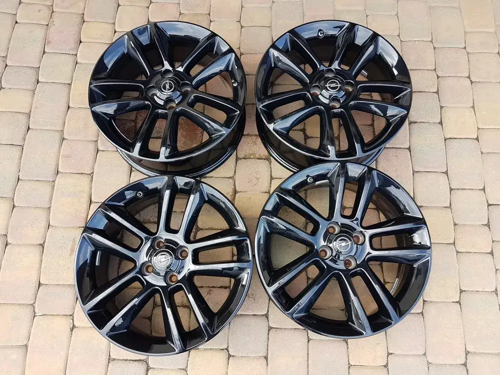 Jakie felgi do Corsy D wybrać? Porady, rozmiary i najlepsze opcje dla Twojego auta