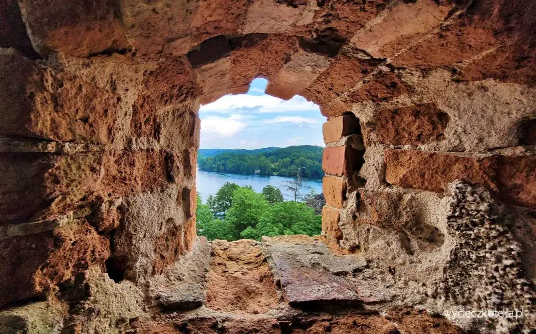 Łagów Lubuski: Co zobaczyć? Odkryj atrakcje, jeziora i zamek!