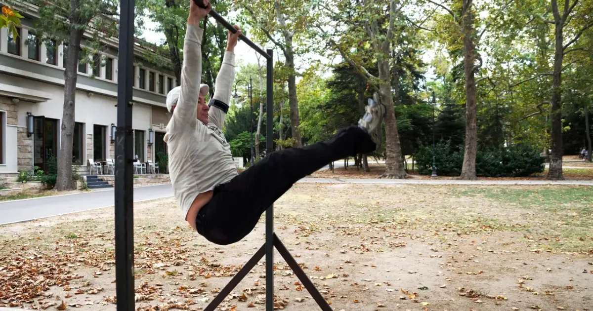 Ekspert radzi: CrossFit czy kalistenika? Co wybrać?