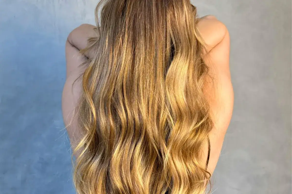 Tłuste włosy po olejowaniu? Zmyj olej jak ekspert!