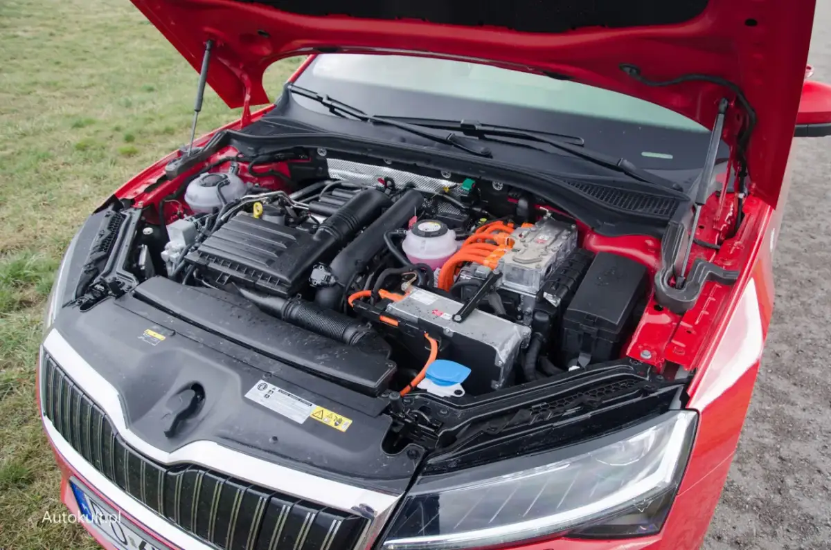 Skoda Superb: Jaki silnik? Ekspert radzi! TSI, TDI, iV porównanie