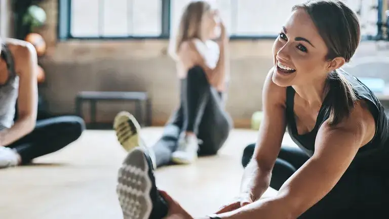 Jak rozciągać nogi, aby uniknąć bólu i poprawić elastyczność