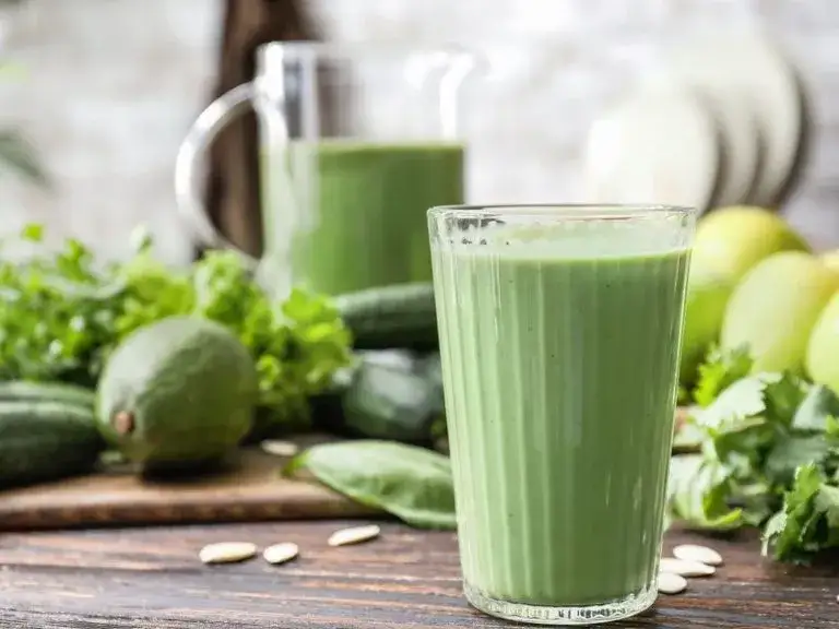 Najlepsze przepisy na koktajle sirt, które wspierają odchudzanie