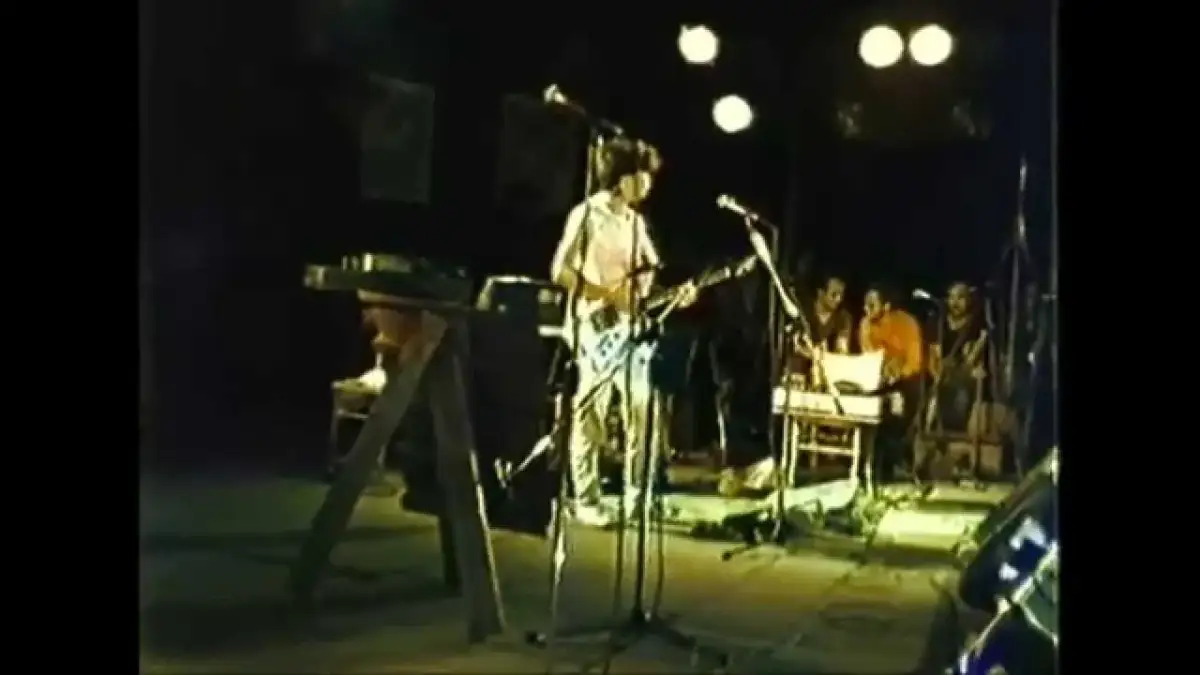 Kto śpiewa "Skórę" Aya RL? Paweł Kukiz i historia hitu lat 80.