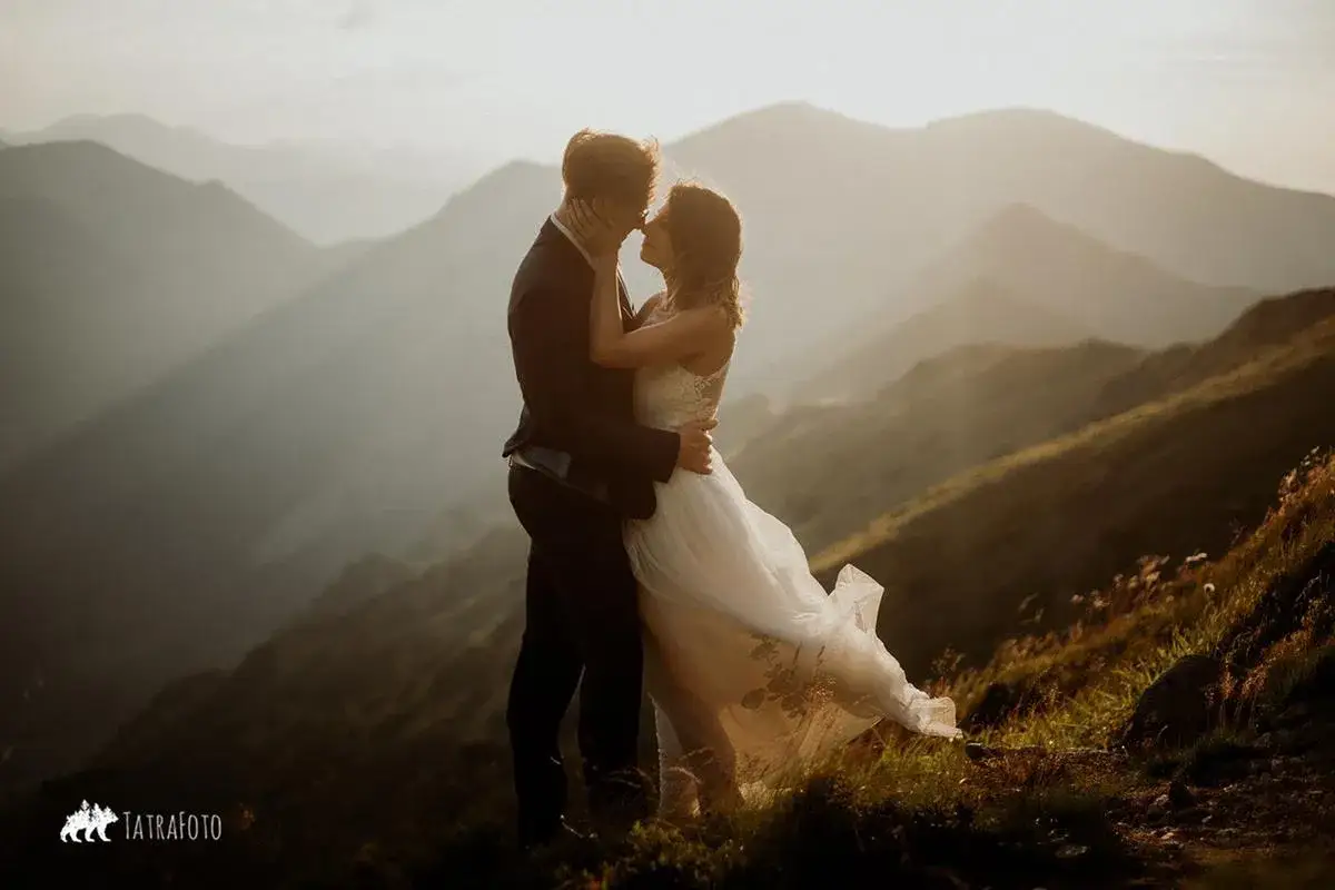 Fotograf ślubny: Jak wybrać, by zdjęcia były pamiątką na lata?