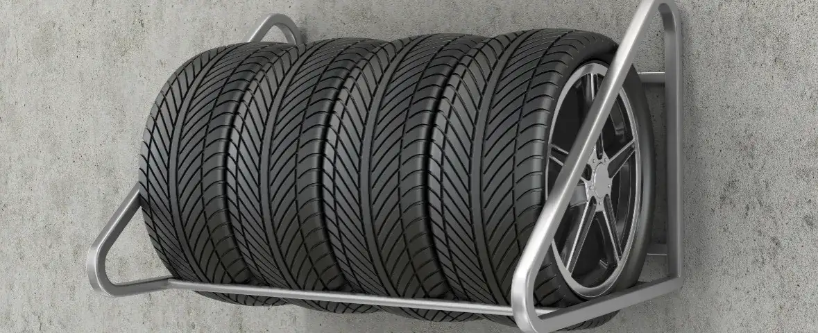 Reifen richtig lagern: Tipps für Selbsteinlagerung & Räderhotel