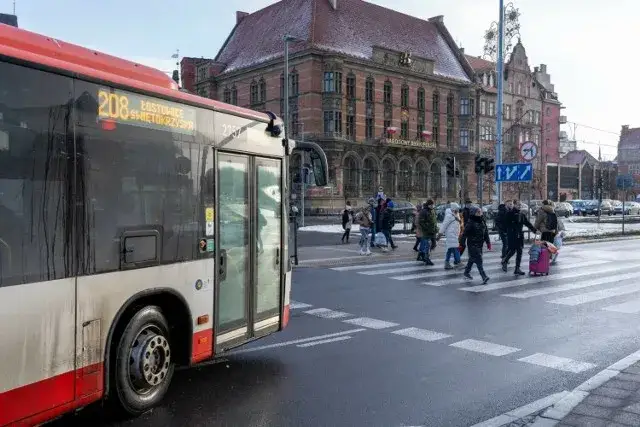 Autobus 122 Sopot-Lotnisko: Rozkład jazdy, trasa i bilety ZTM