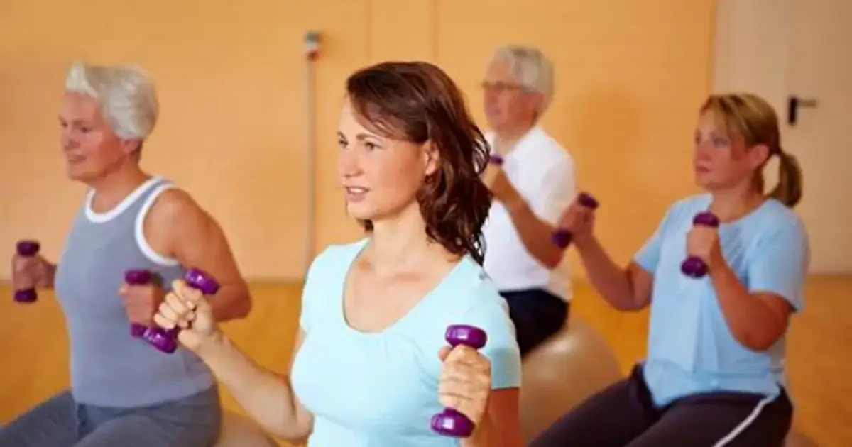 Ćwiczenia po cesarskim cięciu: Jak wrócić do formy bez ryzyka?