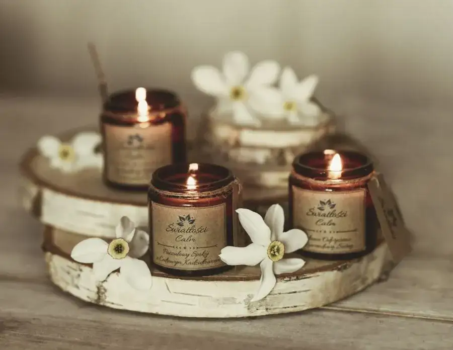 Świeczka o zapachu kupy – oryginalny pomysł na zabawny prezent