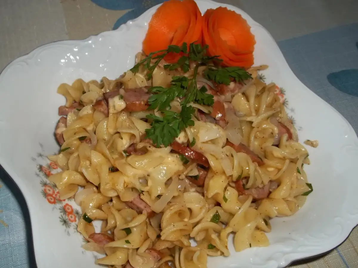 Co jutro ugotować na obiad? Proste przepisy, które zaskoczą smakami