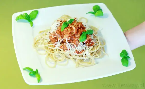 Spaghetti: ile kalorii? Prawda o makaronie i sosach jedz świadomie!