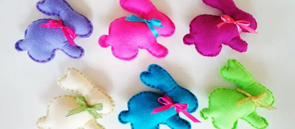 Jak uszyć zająca wielkanocnego - proste kroki i kreatywne pomysły