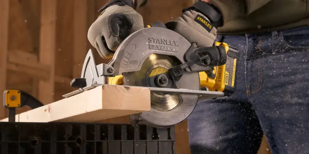 Najlepsze pilarki tarczowe z prowadnicą - porównanie modeli i funkcji