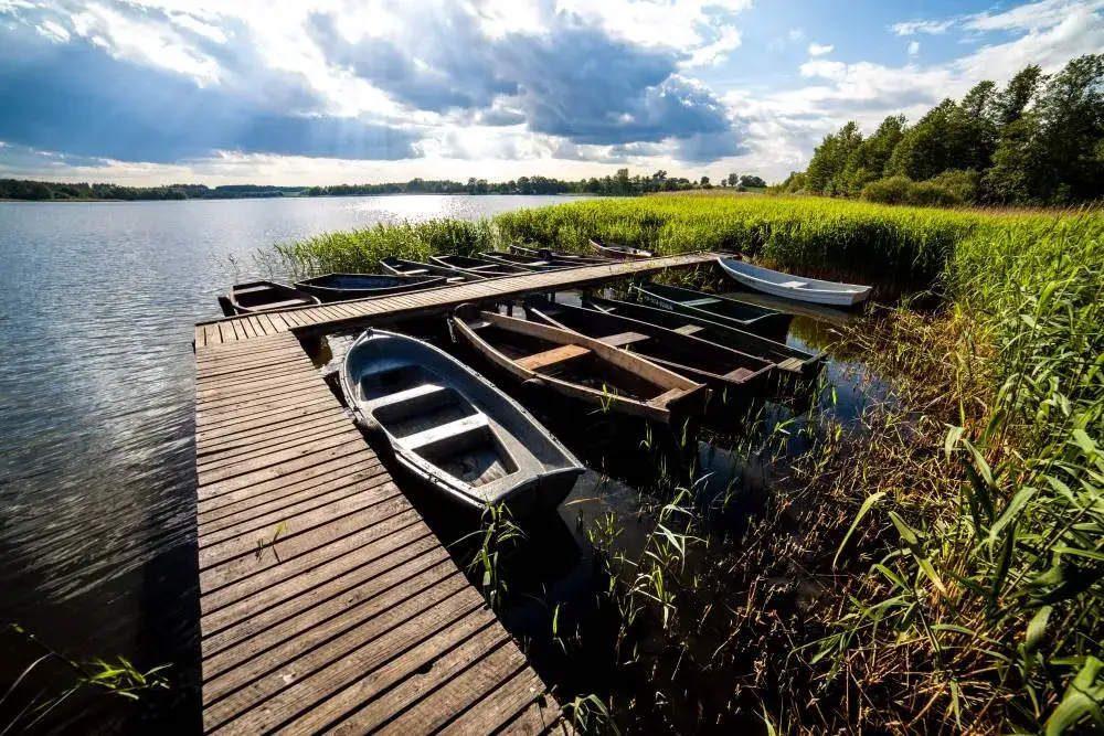 Jezioro Rudzieńskie: raj dla wędkarzy i miłośników przyrody
