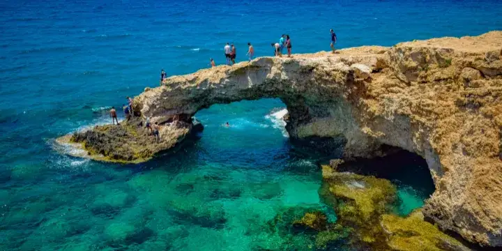 Gdzie polecieć w czerwcu na egzotykę? Najlepsze kierunki na niezapomniane wakacje