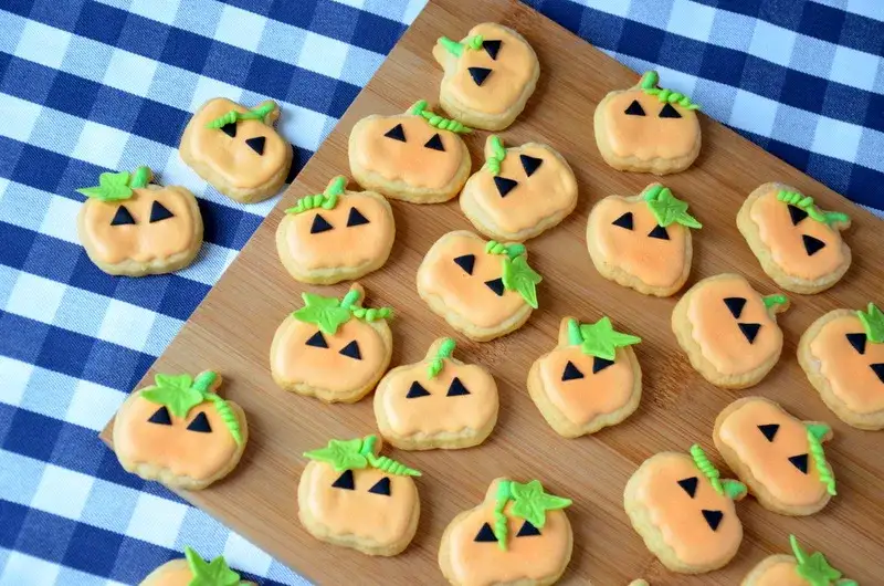 Jak zrobić ciastka na Halloween - łatwe przepisy i kreatywne dekoracje